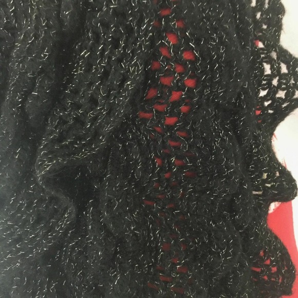Ruffle Edge Black Soft Silver Metallic Thread Cable Knit Infinity Loop Scarf - Picture 7 of 10